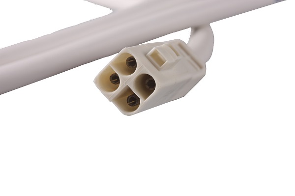 Wieland ST17/4 aansluitsnoer 230V 16A 2,5m female wit met adereindhuls
speciaal voorkoppelbare Lumis T5 armaturen met ST17/4 aansluiting