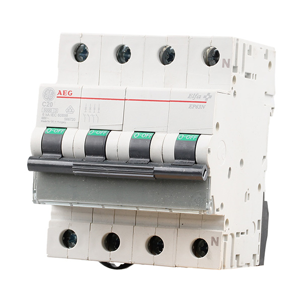 GE installatie automaat 3p+N 20A C 6kA 4 mod